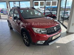Rot Gebraucht 2020 Dacia Sandero Celebration Kleinwagen | 10.650 € (Guter Preis)