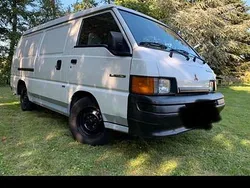 Weiß Gebraucht 1995 Mitsubishi L300 Van / Kleinbus | 6.500 €