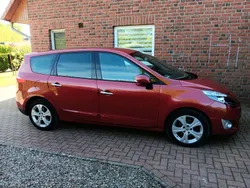 Rot Gebraucht 2010 Renault Grand Scénic III Dynamique Van / Kleinbus | 4.800 € (Fairer Preis)
