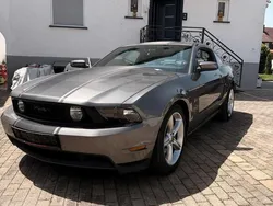 Grau Gebraucht 2010 Ford Mustang GT Coupé | 15.200 €