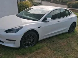 Weiß Gebraucht 2022 Tesla Model 3 Limousine | 29.000 € (Fairer Preis)