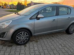 Grau Gebraucht 2012 Opel Corsa Selection Kleinwagen | 4.200 € (Fairer Preis)