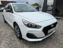 Weiß Gebraucht 2019 Hyundai i30 YES! Limousine | 11.999 € (Fairer Preis)