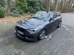 Grau Gebraucht 2014 BMW M135 M Performance Kleinwagen | 22.500 € (Fairer Preis)