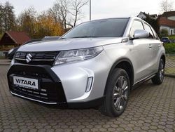 Silky silver Neu 2025 Suzuki Vitara Comfort SUV | 29.490 € (Fairer Preis)