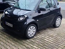 Schwarz Gebraucht 2020 Smart ForTwo Electric Drive Coupé | 8.900 € (Fairer Preis)