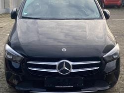 Schwarz Gebraucht 2020 Mercedes B180 Van / Kleinbus | 14.200 €