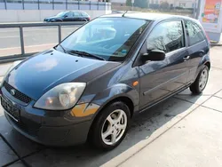 Grau Gebraucht 2006 Ford Fiesta Kleinwagen | 1.800 € (Fairer Preis)