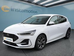 Weiß Gebraucht 2024 Ford Focus Limousine | 26.049 € (Fairer Preis)