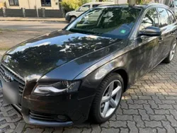 Grau Gebraucht 2011 Audi A4 Attraction Kombi | 8.300 € (Etwas zu teuer)