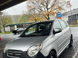 Silber Gebraucht 2009 Kia Picanto Kleinwagen | 2.000 €