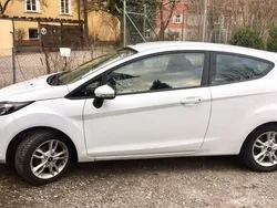 Weiß Gebraucht 2015 Ford Fiesta SYNC Edition Kleinwagen | 4.900 € (Etwas zu teuer)