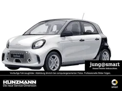 Karosserie in white Gebraucht 2022 Smart ForFour Electric Drive Limousine | 11.140 € (Fairer Preis)