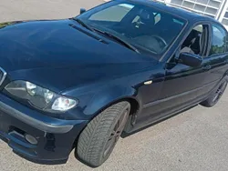 Blau Gebraucht 2004 BMW 318 Limousine | 2.650 € (Fairer Preis)