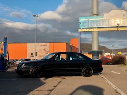 Schwarz Gebraucht 2001 Mercedes E55 AMG AMG Limousine | 27.900 €