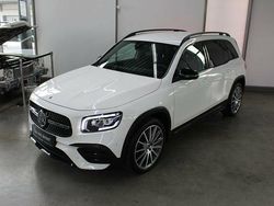Weiß , polarweiß Gebraucht 2021 Mercedes GLB250 AMG SUV | 40.790 € (Fairer Preis)