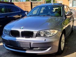 Grau Gebraucht 2011 BMW 118 Kleinwagen | 8.800 € (Etwas zu teuer)