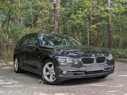 Schwarz Gebraucht 2016 BMW 330 Sport Line Kombi | 14.200 € (Guter Preis)