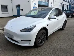 Weiß Gebraucht 2023 Tesla Model Y Long Range SUV | 39.800 € (Fairer Preis)