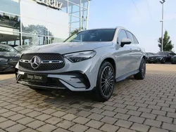 Grau Gebraucht 2025 Mercedes GLC200 AMG Line Premium SUV | 64.850 €