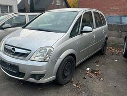 Silber Gebraucht 2007 Opel Corsa Limousine | 600 € (Superpreis)