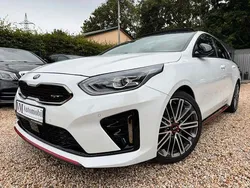 Weiß Gebraucht 2021 Kia ProCeed GT Kleinwagen | 22.990 € (Fairer Preis)