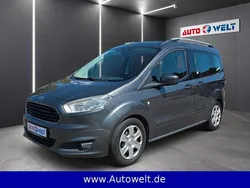 Grau Gebraucht 2015 Ford Tourneo Courier Van / Kleinbus | 7.990 € (Fairer Preis)