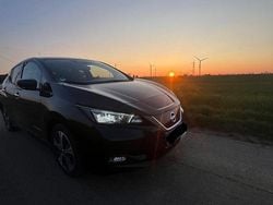 Schwarz Gebraucht 2021 Nissan Leaf Tekna Kleinwagen | 15.500 € (Etwas zu teuer)