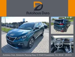 Grün (lackierung emerald crystal Gebraucht 2020 Peugeot 5008 GT Van / Kleinbus | 28.950 € (Fairer Preis)