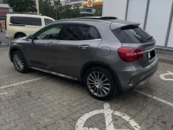 Grau Gebraucht 2018 Mercedes GLA200 AMG SUV | 14.700 € (Superpreis)