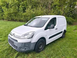 Weiß Gebraucht 2014 Citroën Berlingo Van / Kleinbus | 5.900 € (Fairer Preis)