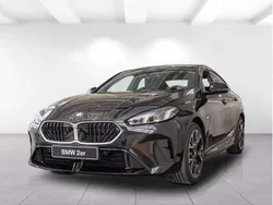 Black sapphire metallic Gebraucht 2025 BMW 220 Sport Line Limousine | 44.444 €