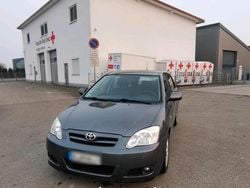 Grau Gebraucht 2006 Toyota Corolla Kleinwagen | 3.200 € (Fairer Preis)