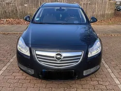 Schwarz Gebraucht 2010 Opel Insignia Sport Kombi | 4.300 € (Etwas zu teuer)