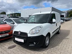 Bianco banchisa/pack/canova/sa Gebraucht 2010 Fiat Doblò Van / Kleinbus | 3.990 € (Fairer Preis)