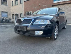 Schwarz Gebraucht 2006 Skoda Octavia Ambiente Limousine | 3.600 € (Fairer Preis)