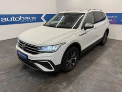 Weiß Gebraucht 2022 VW Tiguan Allspace Life SUV | 34.999 € (Etwas zu teuer)