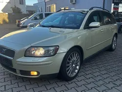 Grün Gebraucht 2004 Volvo V50 Momentum Kombi | 1.450 € (Superpreis)