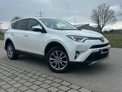 Gebraucht 2016 Toyota RAV4 SUV | 16.000 € (Etwas zu teuer)