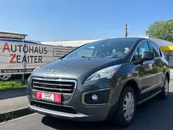 Grau Gebraucht 2015 Peugeot 3008 Active Limousine | 7.450 € (Etwas zu teuer)