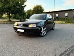 Schwarz Gebraucht 2000 VW Golf IV Highline Limousine | 4.600 € (Teuer)
