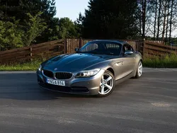 Grau Gebraucht 2011 BMW Z4 Cabrio | 18.900 €