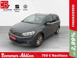Grau Gebraucht 2024 VW Touran Pro Van / Kleinbus | 34.950 € (Guter Preis)