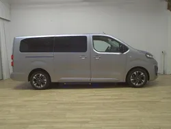 Grau Gebraucht 2022 Opel Zafira Life Edition Van | 25.980 € (Superpreis)