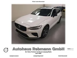 Crystal white pearl / metallic Gebraucht 2023 Volvo V60 Plus Kombi | 39.990 € (Fairer Preis)