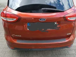 Rot Gebraucht 2016 Ford C-MAX Van / Kleinbus | 9.000 € (Fairer Preis)