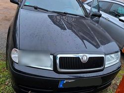 Schwarz Gebraucht 2005 Skoda Octavia Kombi | 450 € (Superpreis)