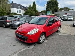 Hellrot Gebraucht 2013 Renault Clio IV Kleinwagen | 2.990 € (Fairer Preis)