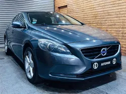 Grau Gebraucht 2013 Volvo V40 Summum Kombi | 9.850 € (Fairer Preis)