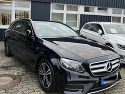 Schwarz Gebraucht 2019 Mercedes E220 AMG line Kombi | 26.700 € (Guter Preis)